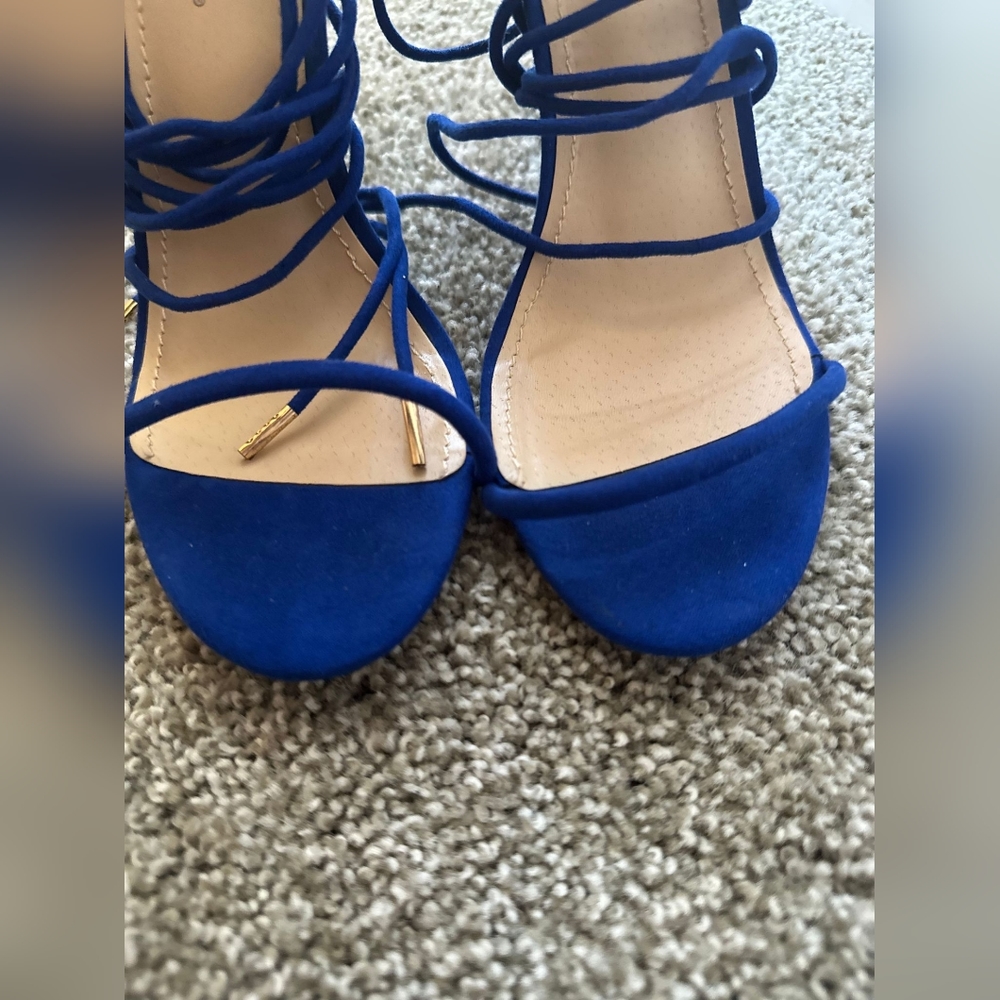 Heels - Picture 2 of 14
